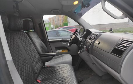 Volkswagen Caravelle T5, 2008 год, 1 300 000 рублей, 10 фотография