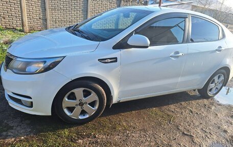 KIA Rio III рестайлинг, 2016 год, 1 000 000 рублей, 2 фотография