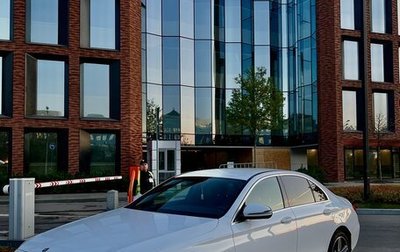 Mercedes-Benz E-Класс, 2019 год, 4 500 000 рублей, 1 фотография