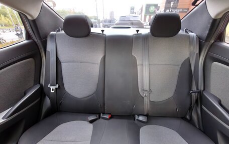 Hyundai Solaris II рестайлинг, 2012 год, 850 000 рублей, 10 фотография