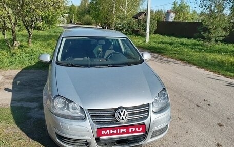 Volkswagen Jetta VI, 2010 год, 548 000 рублей, 2 фотография