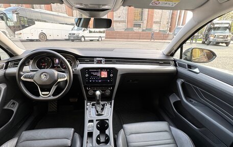 Volkswagen Passat B8 рестайлинг, 2020 год, 3 100 000 рублей, 11 фотография