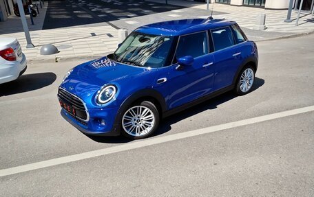 MINI Hatch, 2021 год, 2 750 000 рублей, 5 фотография