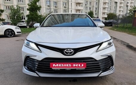 Toyota Camry, 2019 год, 2 200 000 рублей, 4 фотография