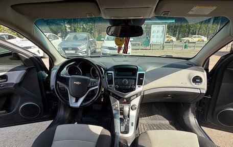 Chevrolet Cruze II, 2011 год, 900 000 рублей, 9 фотография