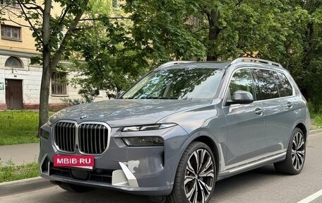 BMW X7, 2022 год, 13 000 000 рублей, 2 фотография