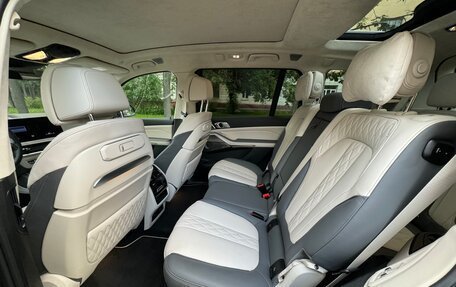 BMW X7, 2022 год, 13 000 000 рублей, 10 фотография
