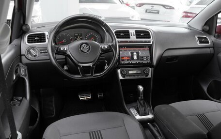 Volkswagen Polo VI (EU Market), 2016 год, 1 240 000 рублей, 6 фотография