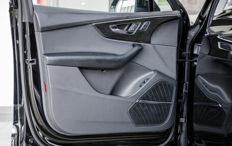 Audi Q7, 2021 год, 5 998 000 рублей, 15 фотография