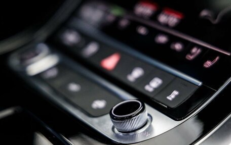 Audi Q7, 2021 год, 5 998 000 рублей, 28 фотография