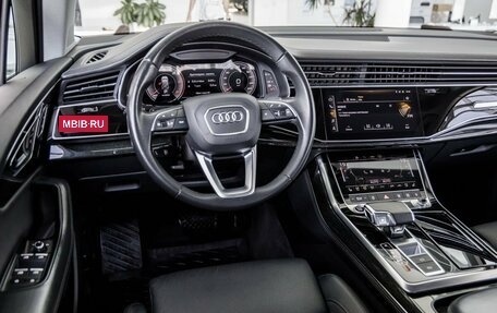 Audi Q7, 2021 год, 5 998 000 рублей, 24 фотография