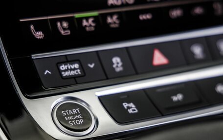 Audi Q7, 2021 год, 5 998 000 рублей, 37 фотография