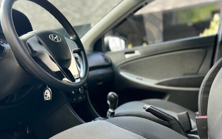 Hyundai Solaris II рестайлинг, 2012 год, 670 000 рублей, 11 фотография