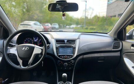 Hyundai Solaris II рестайлинг, 2012 год, 670 000 рублей, 10 фотография