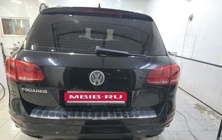 Volkswagen Touareg III, 2010 год, 1 600 000 рублей, 2 фотография