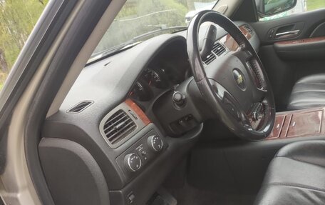 Chevrolet Tahoe III, 2009 год, 1 250 000 рублей, 4 фотография