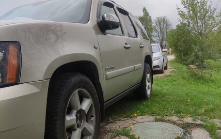 Chevrolet Tahoe III, 2009 год, 1 250 000 рублей, 3 фотография