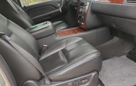 Chevrolet Tahoe III, 2009 год, 1 250 000 рублей, 13 фотография