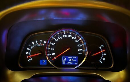 Toyota RAV4, 2015 год, 2 330 000 рублей, 11 фотография