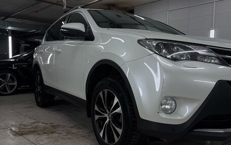 Toyota RAV4, 2015 год, 2 330 000 рублей, 9 фотография