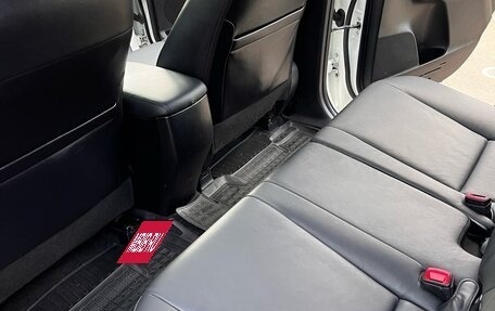 Toyota RAV4, 2015 год, 2 330 000 рублей, 12 фотография