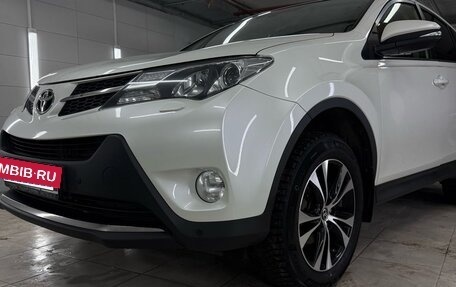 Toyota RAV4, 2015 год, 2 330 000 рублей, 8 фотография