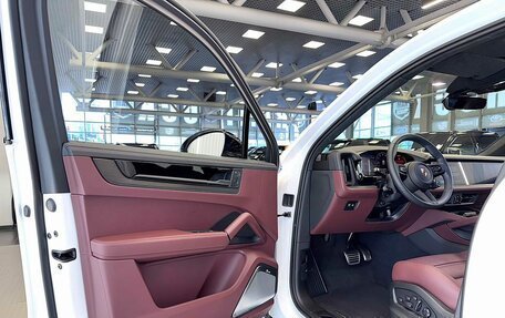 Porsche Cayenne III, 2025 год, 24 000 000 рублей, 14 фотография