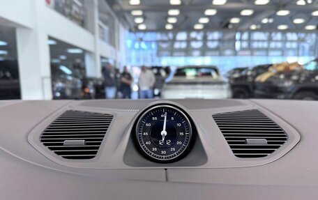 Porsche Cayenne III, 2025 год, 24 000 000 рублей, 27 фотография