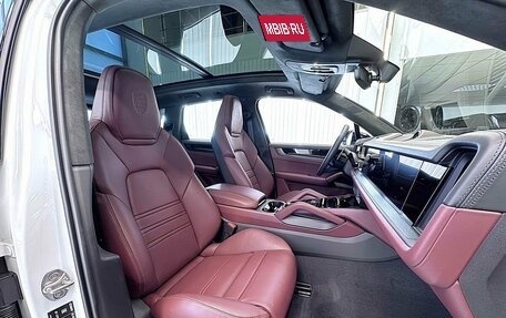 Porsche Cayenne III, 2025 год, 24 000 000 рублей, 29 фотография