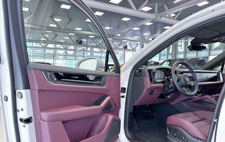 Porsche Cayenne III, 2025 год, 18 000 000 рублей, 13 фотография