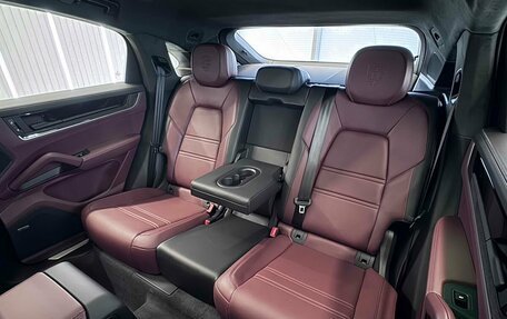 Porsche Cayenne III, 2025 год, 18 000 000 рублей, 36 фотография