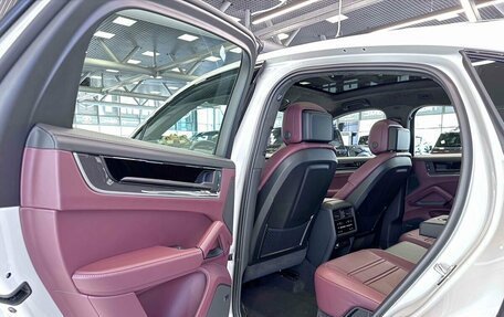 Porsche Cayenne III, 2025 год, 18 000 000 рублей, 33 фотография