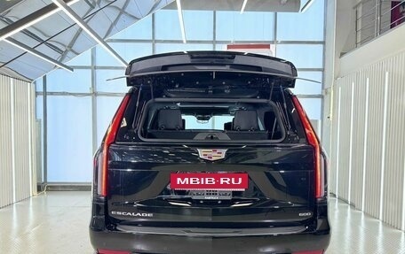 Cadillac Escalade V, 2023 год, 16 099 999 рублей, 7 фотография