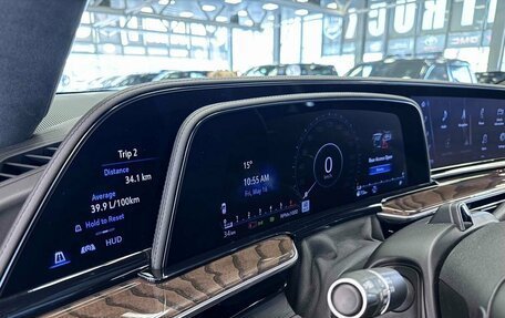 Cadillac Escalade V, 2023 год, 16 099 999 рублей, 19 фотография