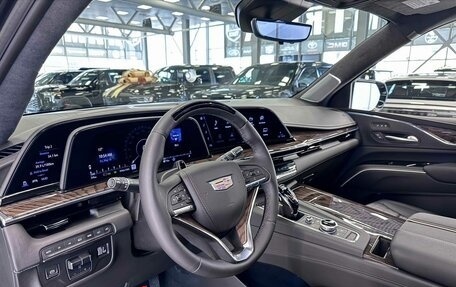 Cadillac Escalade V, 2023 год, 16 099 999 рублей, 17 фотография