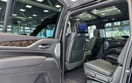 Cadillac Escalade V, 2023 год, 16 099 999 рублей, 29 фотография