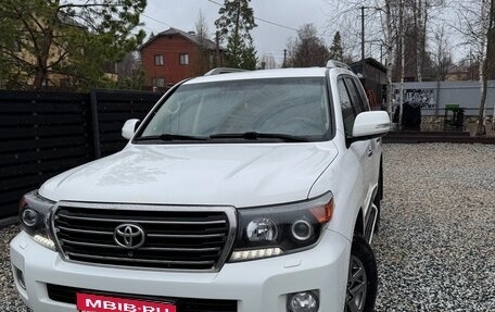 Toyota Land Cruiser 200, 2015 год, 4 590 000 рублей, 1 фотография