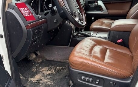 Toyota Land Cruiser 200, 2015 год, 4 590 000 рублей, 4 фотография