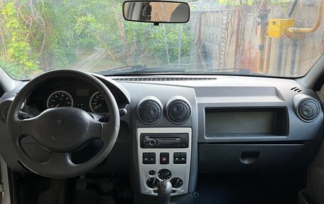 Renault Logan I, 2006 год, 410 000 рублей, 7 фотография