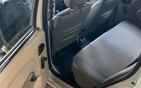 Renault Logan I, 2006 год, 410 000 рублей, 8 фотография