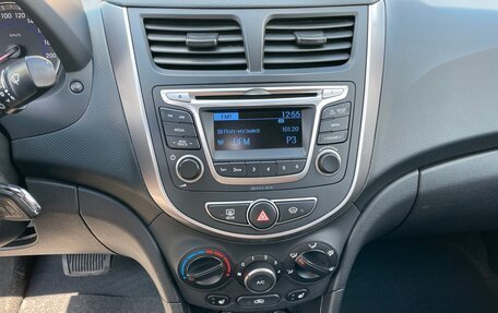 Hyundai Solaris II рестайлинг, 2014 год, 995 000 рублей, 18 фотография