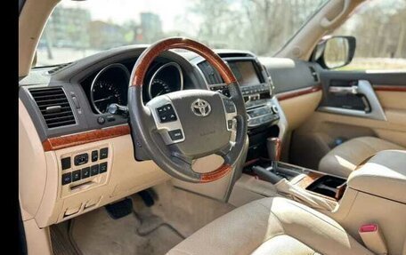 Toyota Land Cruiser 200, 2012 год, 3 450 000 рублей, 9 фотография