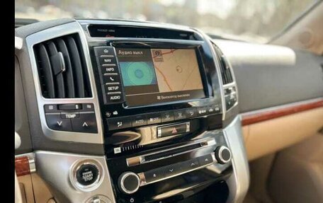 Toyota Land Cruiser 200, 2012 год, 3 450 000 рублей, 7 фотография