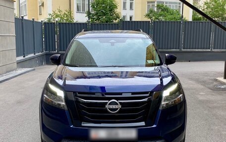 Nissan Pathfinder, 2022 год, 3 900 000 рублей, 2 фотография