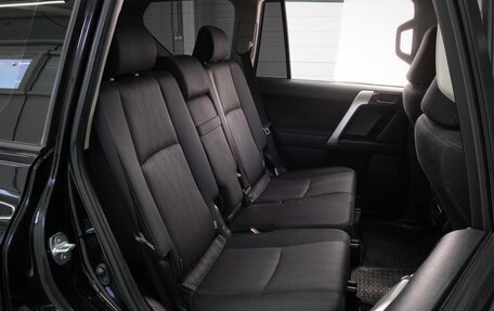 Toyota Land Cruiser Prado 150 рестайлинг 2, 2017 год, 4 329 000 рублей, 7 фотография