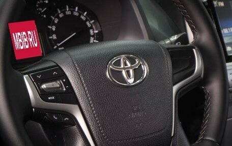 Toyota Land Cruiser Prado 150 рестайлинг 2, 2017 год, 4 329 000 рублей, 21 фотография