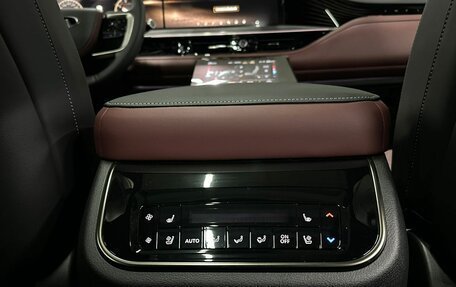 Infiniti QX80, 2024 год, 19 995 000 рублей, 11 фотография