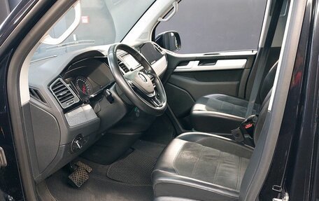 Volkswagen Multivan T6 рестайлинг, 2018 год, 3 597 000 рублей, 5 фотография