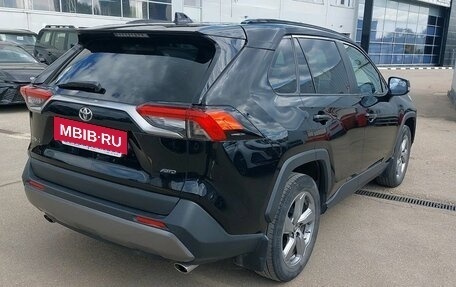 Toyota RAV4, 2021 год, 3 197 000 рублей, 5 фотография