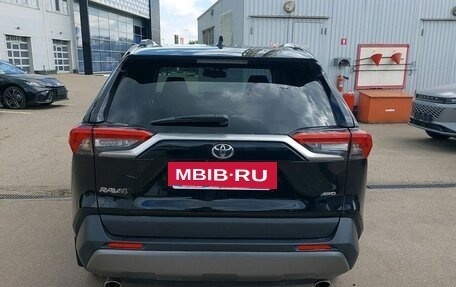 Toyota RAV4, 2021 год, 3 197 000 рублей, 4 фотография